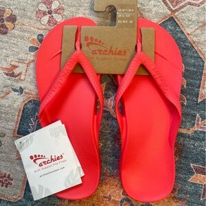 Archie’s flip flops new size 8W / 7M